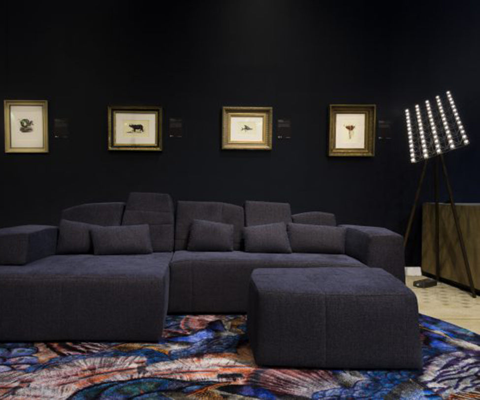 Calligraphy Bird Rug Moooi