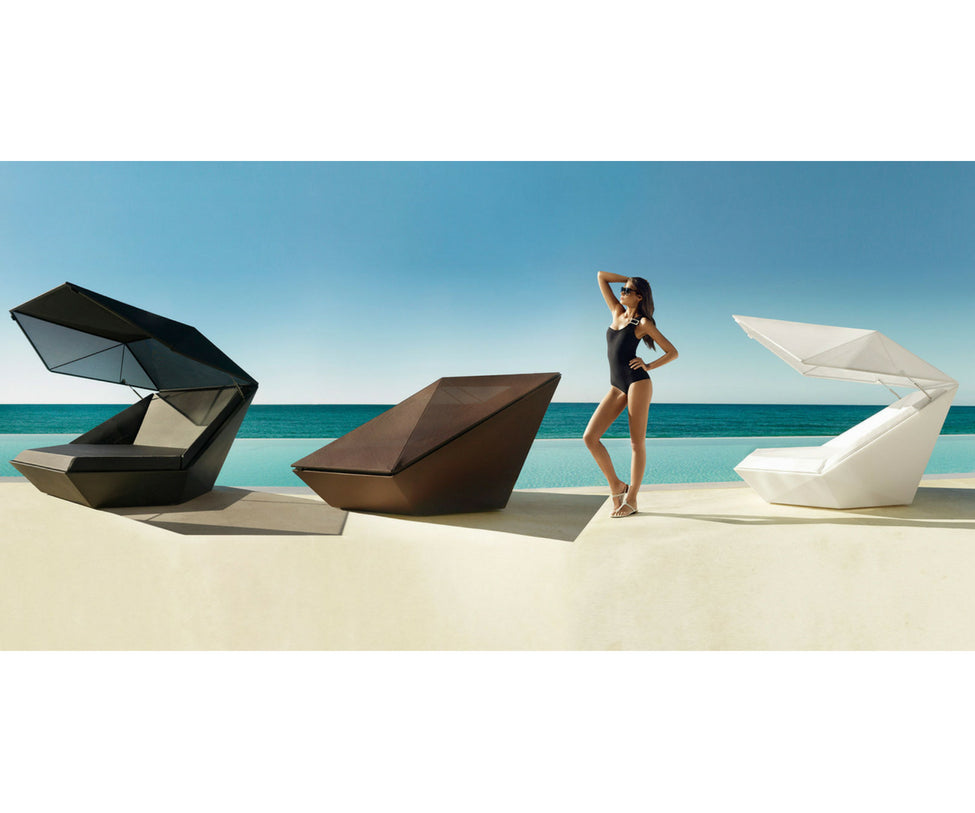 High end Faz Daybed With Parasol by Vondom Casa Design
