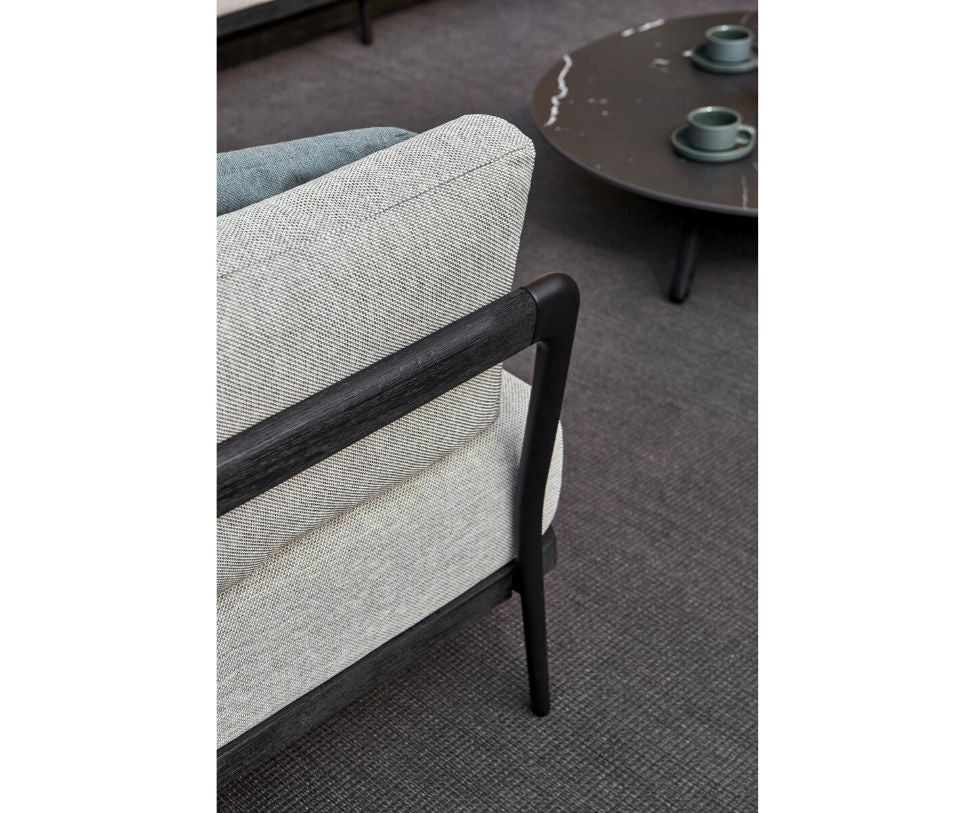 Flows Lounge Chair Manutti