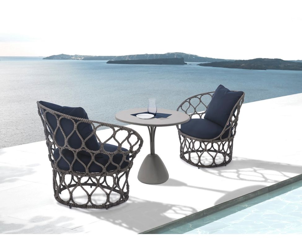 Forma Easy Armchair Petite Kenneth Cobonpue