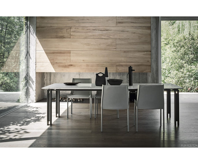 High end Bridge 300 Dining Table by Frag Casa Design