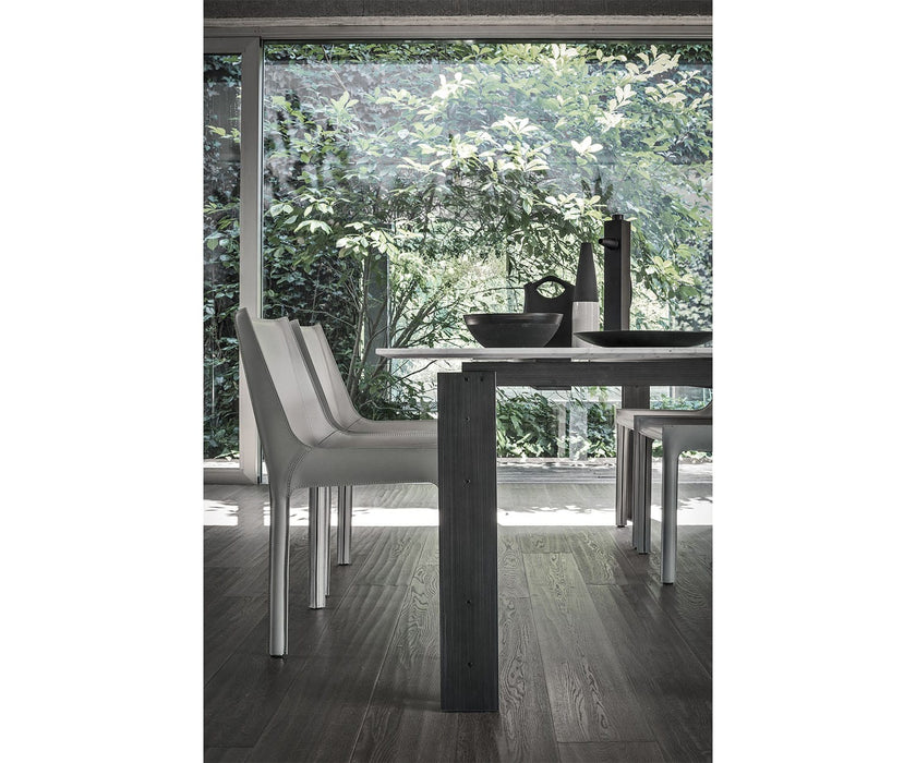 High end Bridge 240 Dining Table by Frag Casa Design