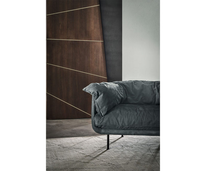 High end Winnie Lounge Armchair by Frag Casa Design