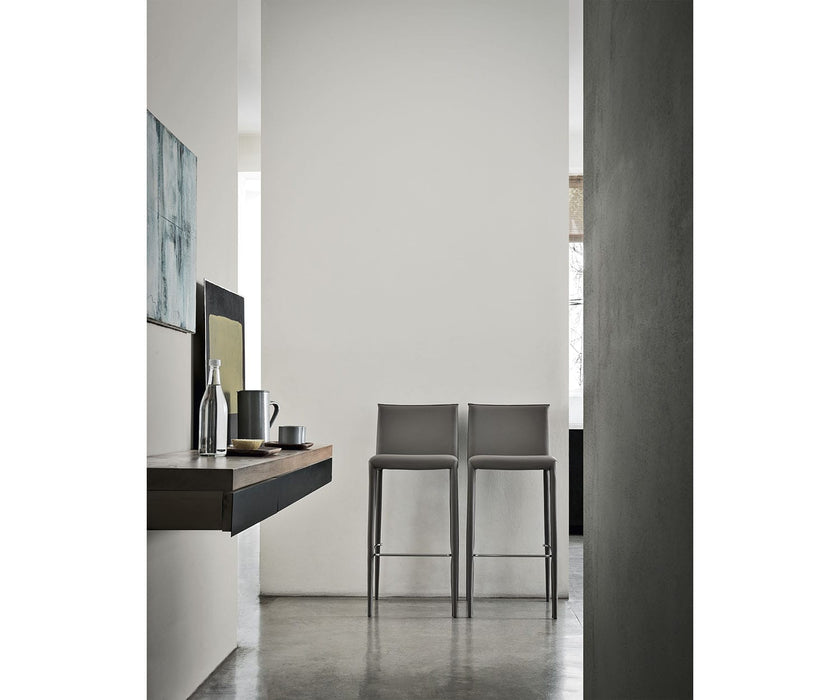 High end Lilly B Stool by Frag Casa Design