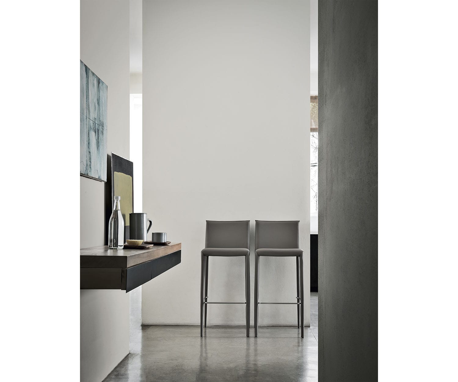 Lilly B Stool I Frag I Casa Design Group
