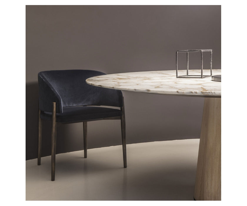 High end Frank Dining Chair by Porro Casa Design