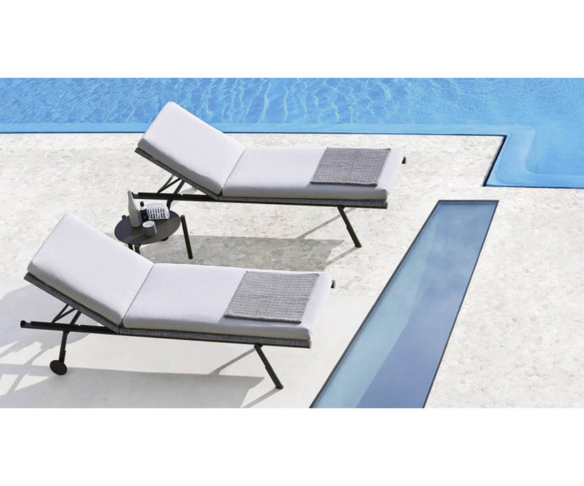 Varaschin Bahia Side Table Outdoors