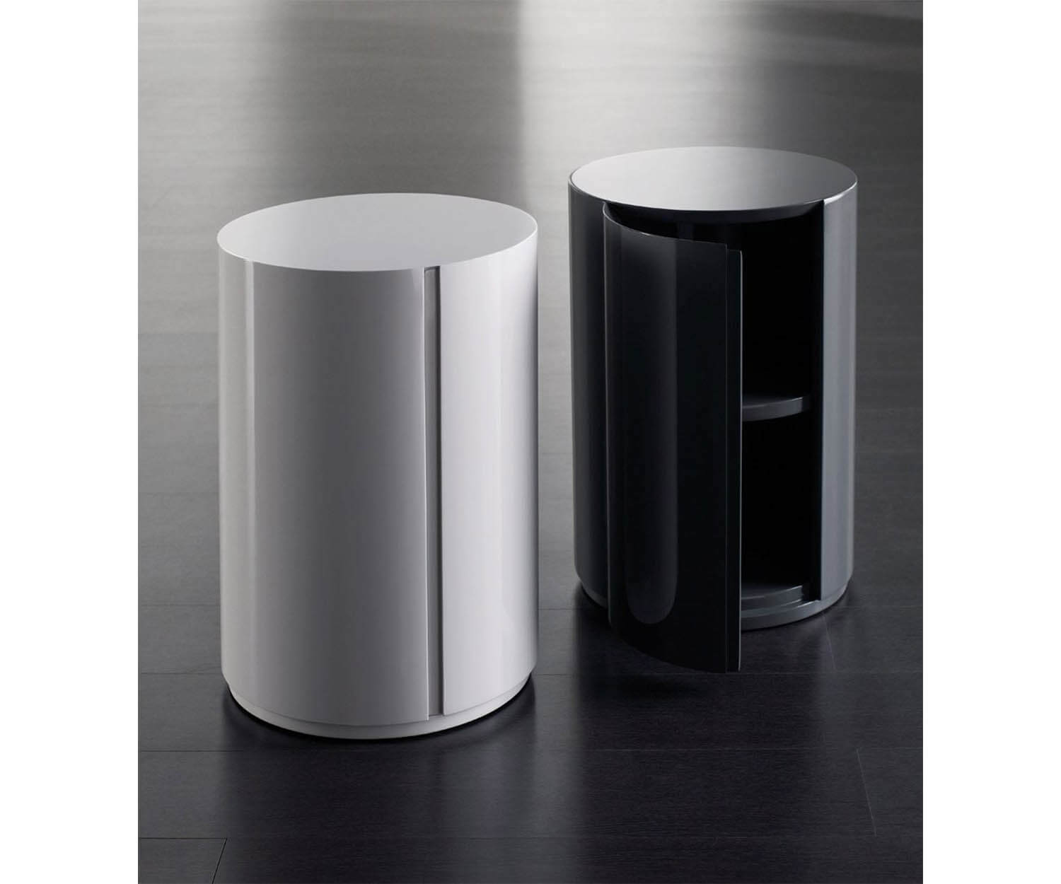 High end Gong Due Nightstand by Meridiani Casa Design