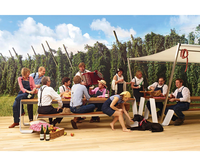 High end Hopper 360 Dining Table by Extremis Casa Design