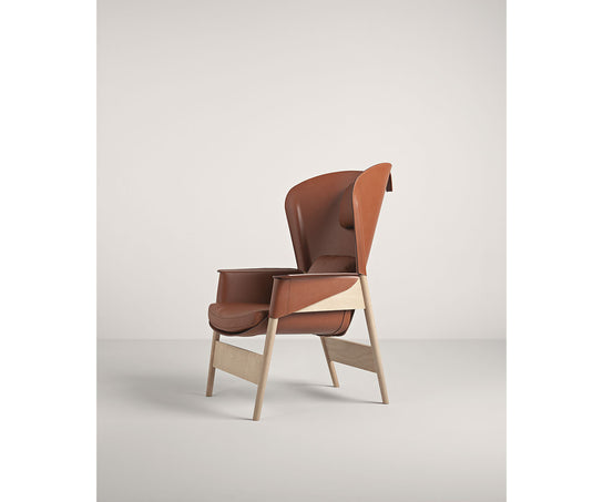 High end Heta Lounge Armchair by Frag Casa Design