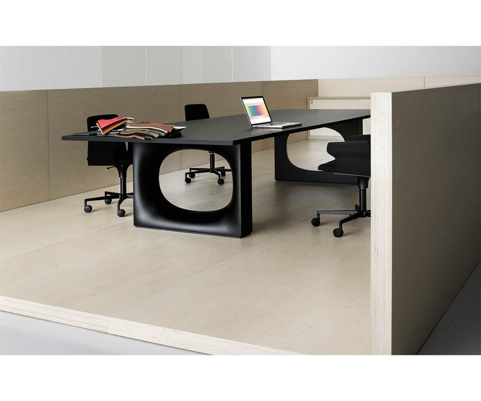 High end Holo Meeting Table by Kristalia Casa Design