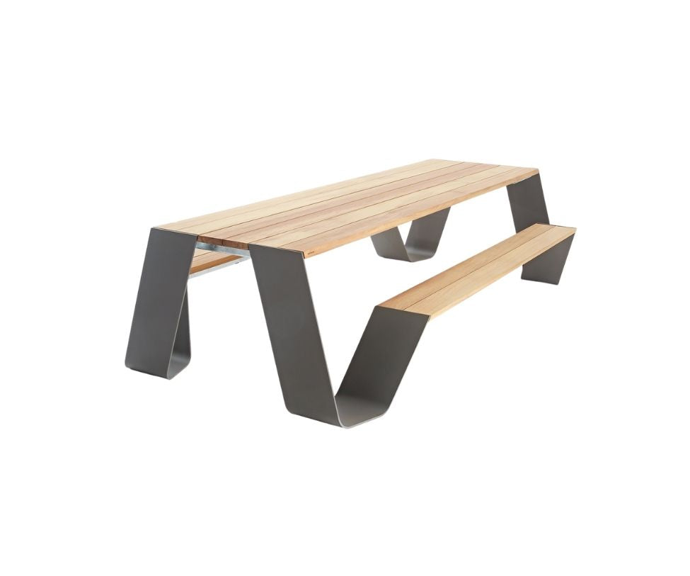 Extremis Hopper 300 Picninc Table Earth Legs