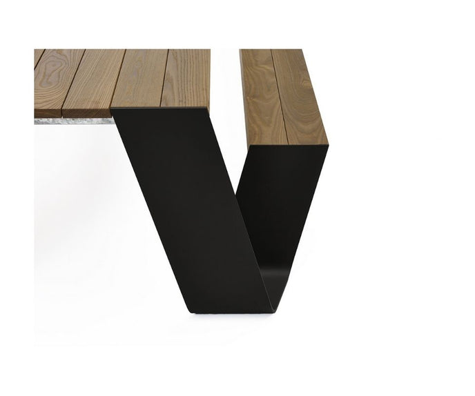 High end Hopper 300 Outdoor Dining Picnic Table by Extremis Casa Design