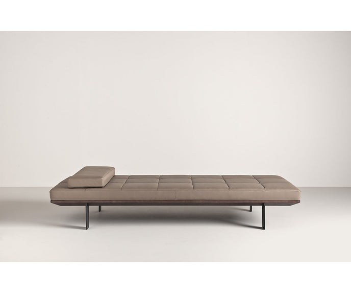 High end Hudson Daybed by Frag Casa Design