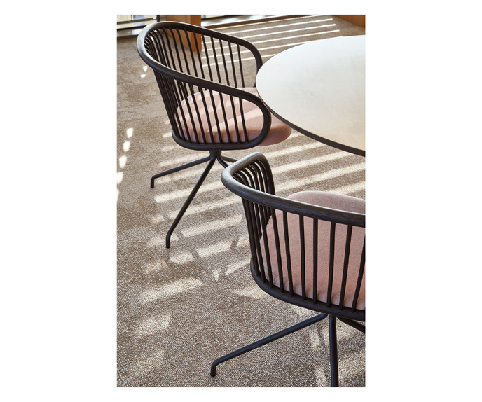 High end Huma Swivel Armchair by Expormim Casa Design