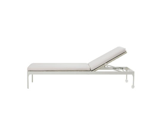 High end Infinity Sun Lounger by Ethimo Casa Design
