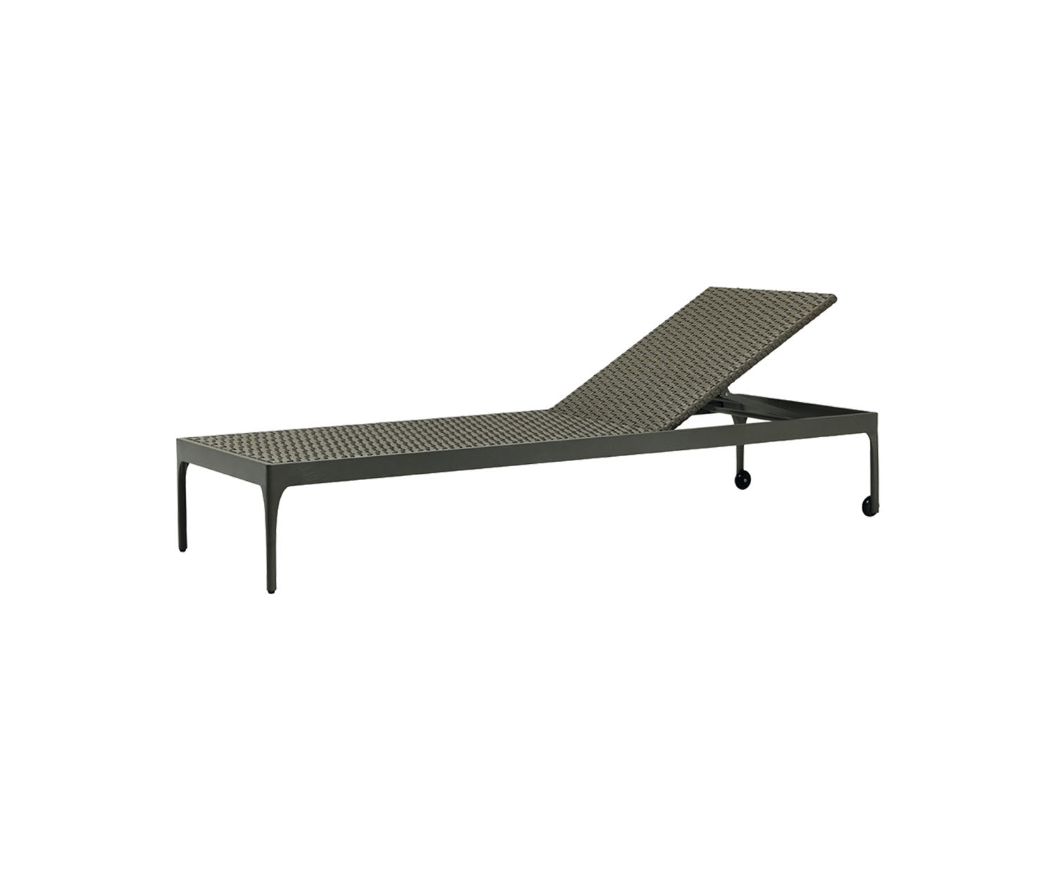 High end Infinity Sun Lounger by Ethimo Casa Design