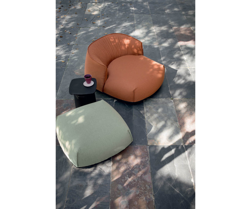 High end Degree Outdoor Side Table by Kristalia Casa Design