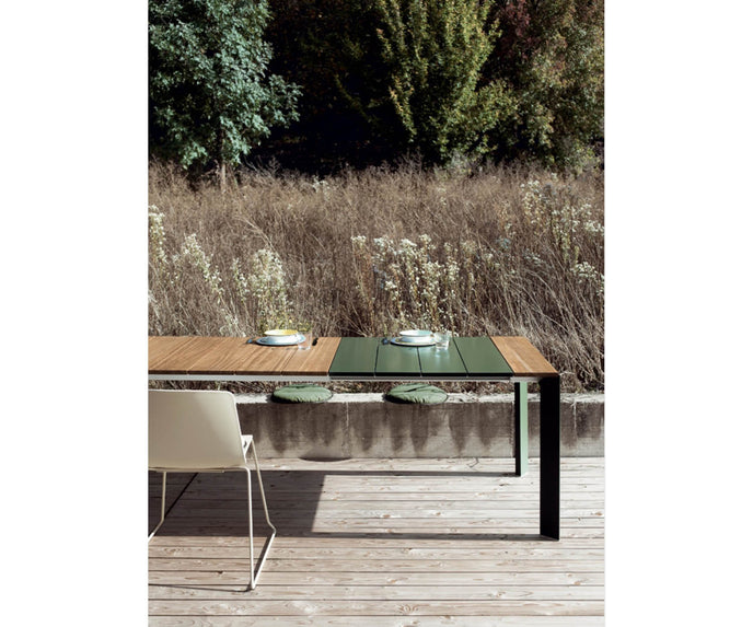 High end Nori Slatted Dining Table by Kristalia Casa Design