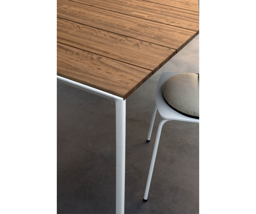 High end Maki Slatted Dining Table by Kristalia Casa Design