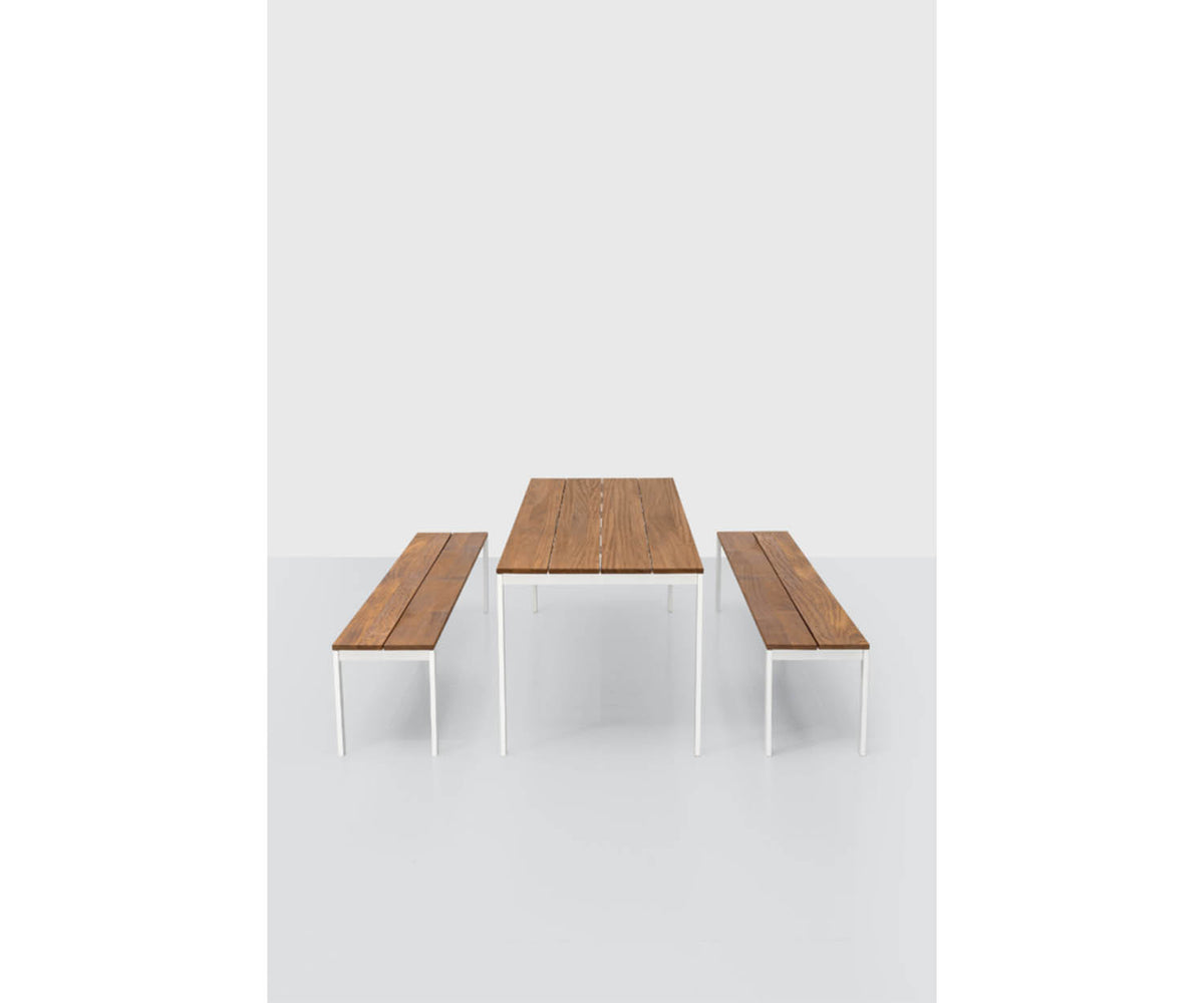 Be-Easy Slatted Dining Table