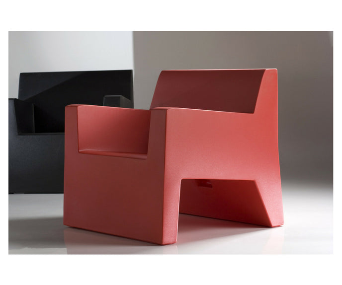 High end Jut Lounge Chair by Vondom Casa Design