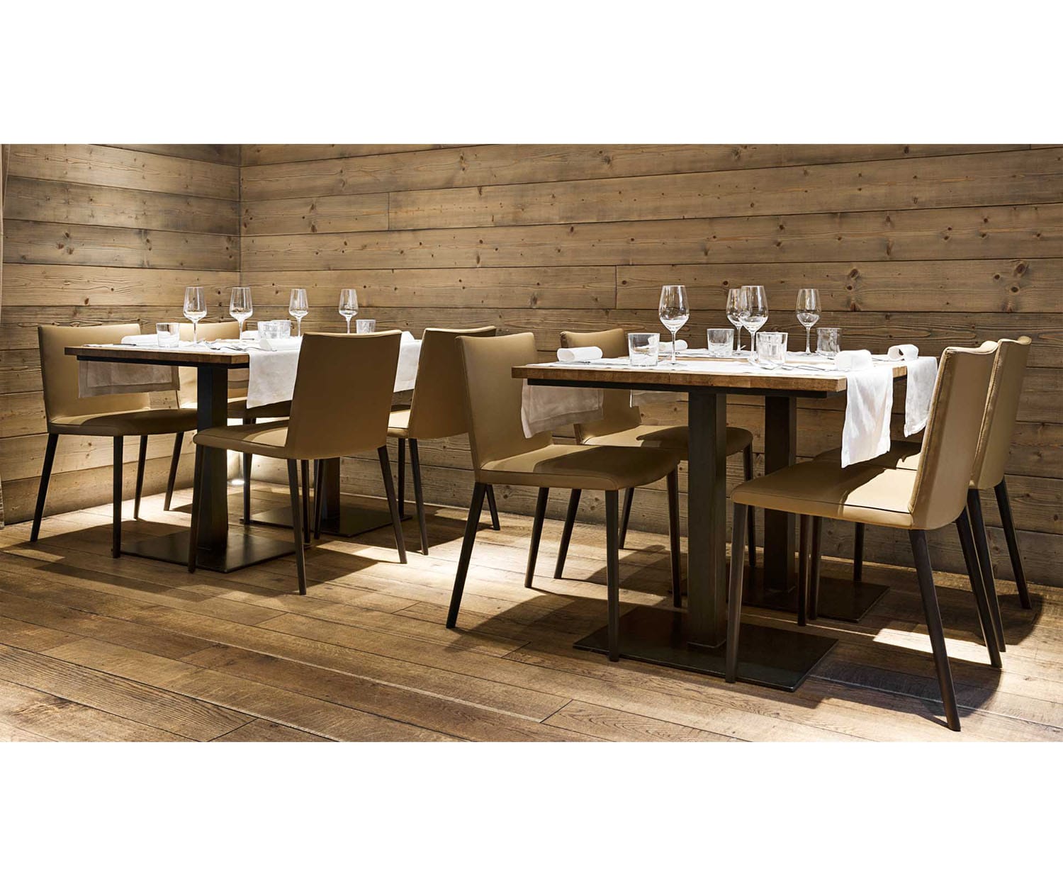 High end Kati Z Dining Chair by Frag Casa Design