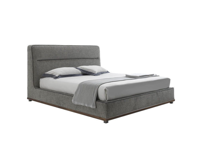 Kirk Bed Porada
