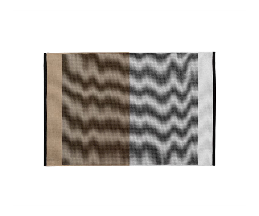 Line Rug I Kettal 