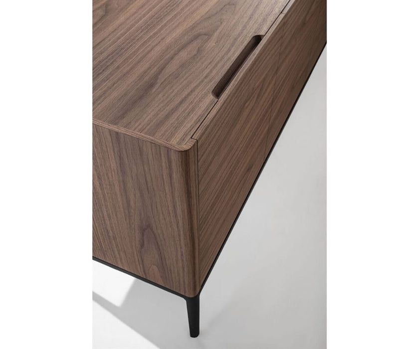 Kanto Sideboard Porada
