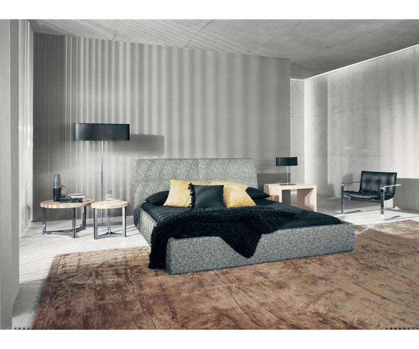 High end Kross Bed by CasaDesús Casa Design