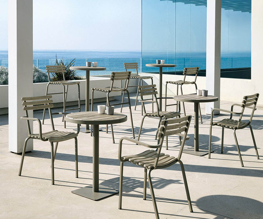 High end Laren High Stool by Ethimo Casa Design