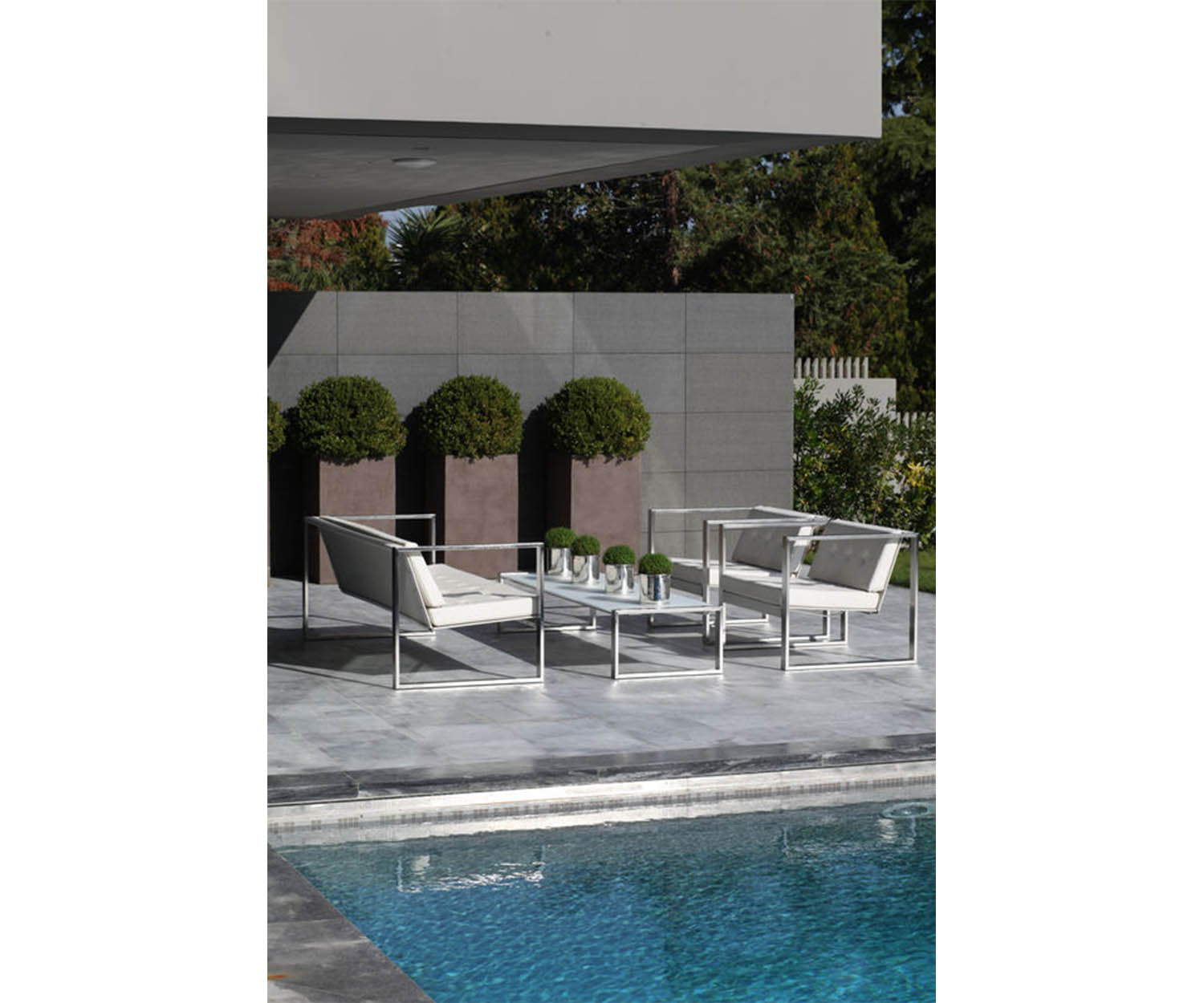 High end Banca Lounge Sofa by Fueradentro Casa Design
