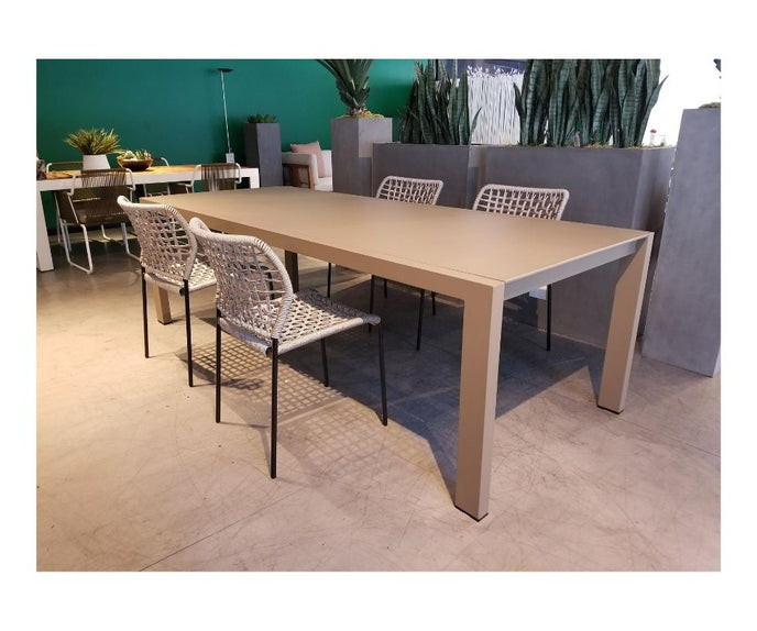 Floor Sample Landscape Outdoor Dining Table Kettal