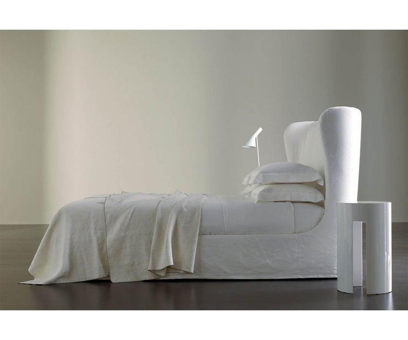 Lauren Ghost Bed Meridiani