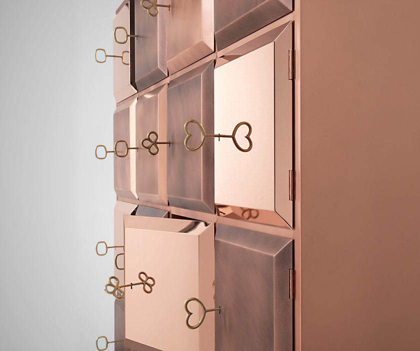 Longing Cabinet De Castelli