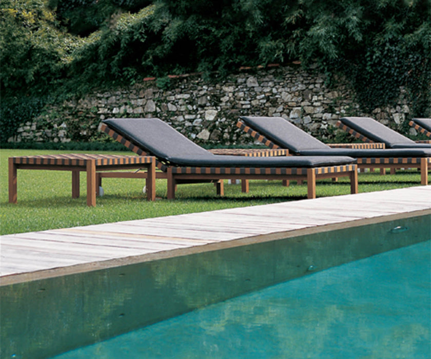 Mistral 104 Sunlounger Roda