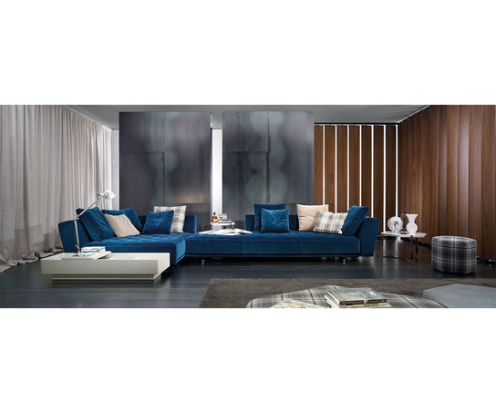High end Mandalay Sectional Sofa by CasaDesús Casa Design