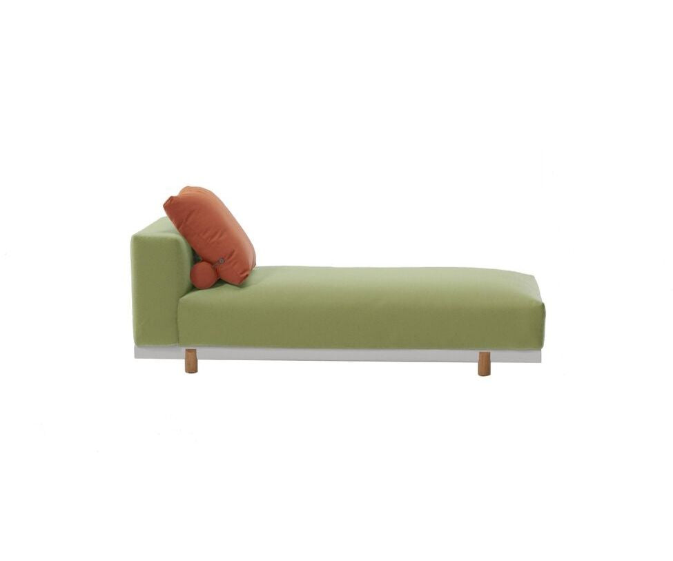Molo Chaise Lounge Kettal