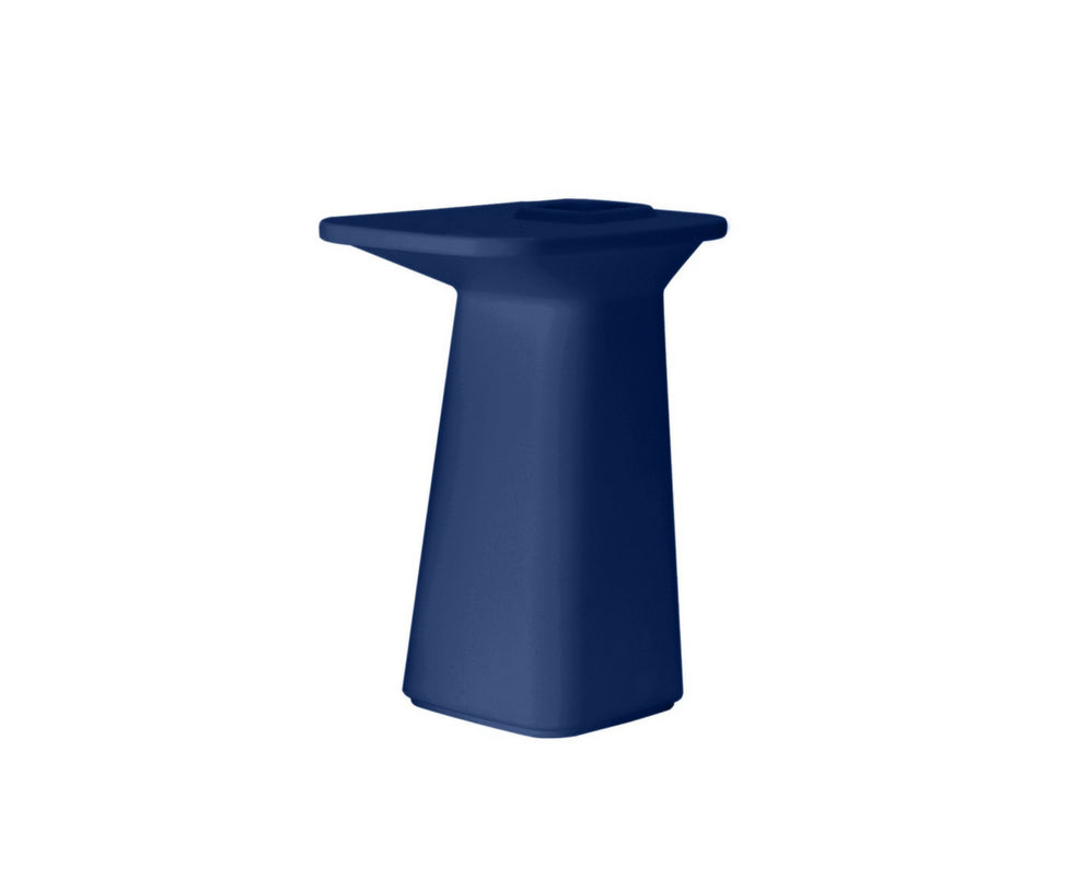 High end Moma Bar Table by Vondom Casa Design