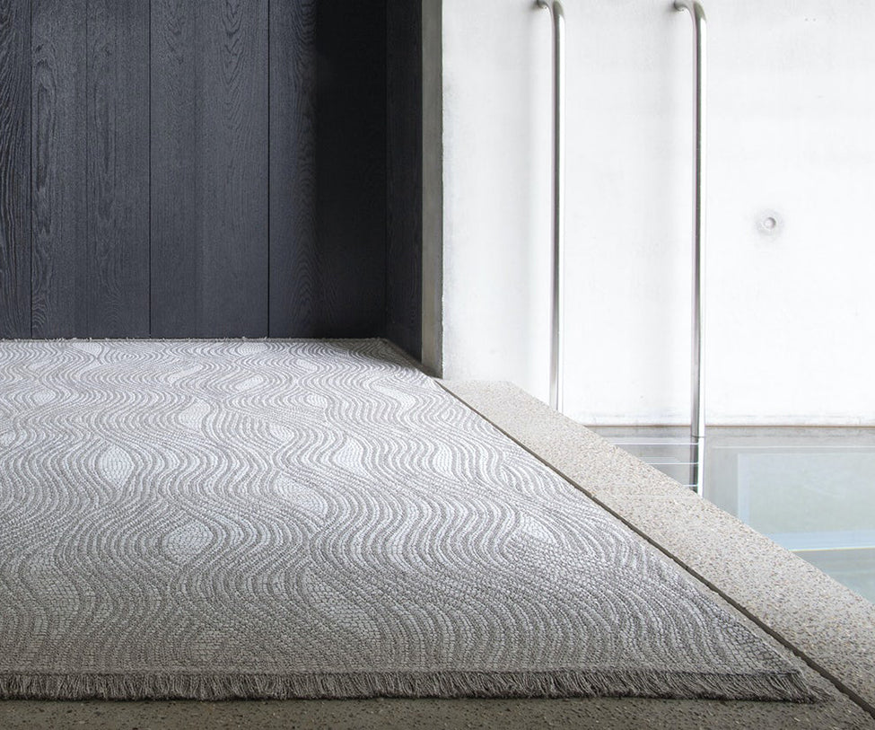 Limited Edition Alfresco Wave Rug Marble/White