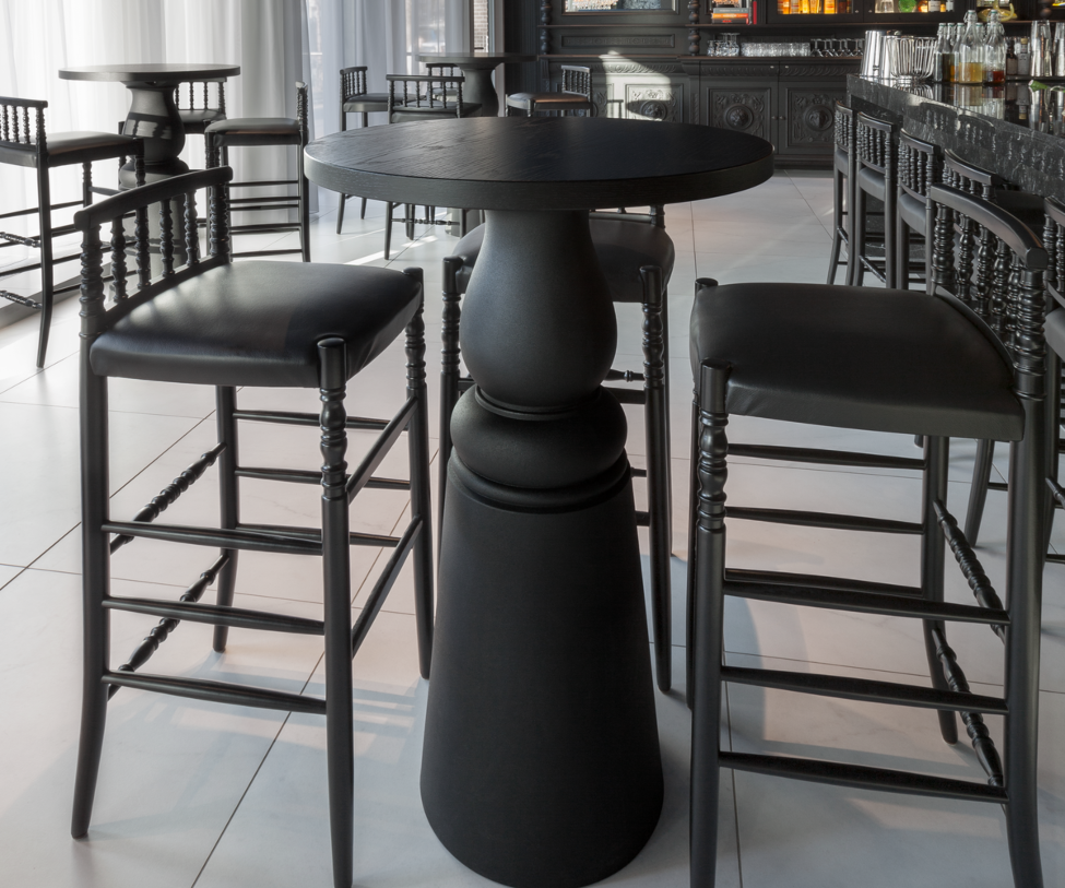Container Bar Table New Antiques | Moooi