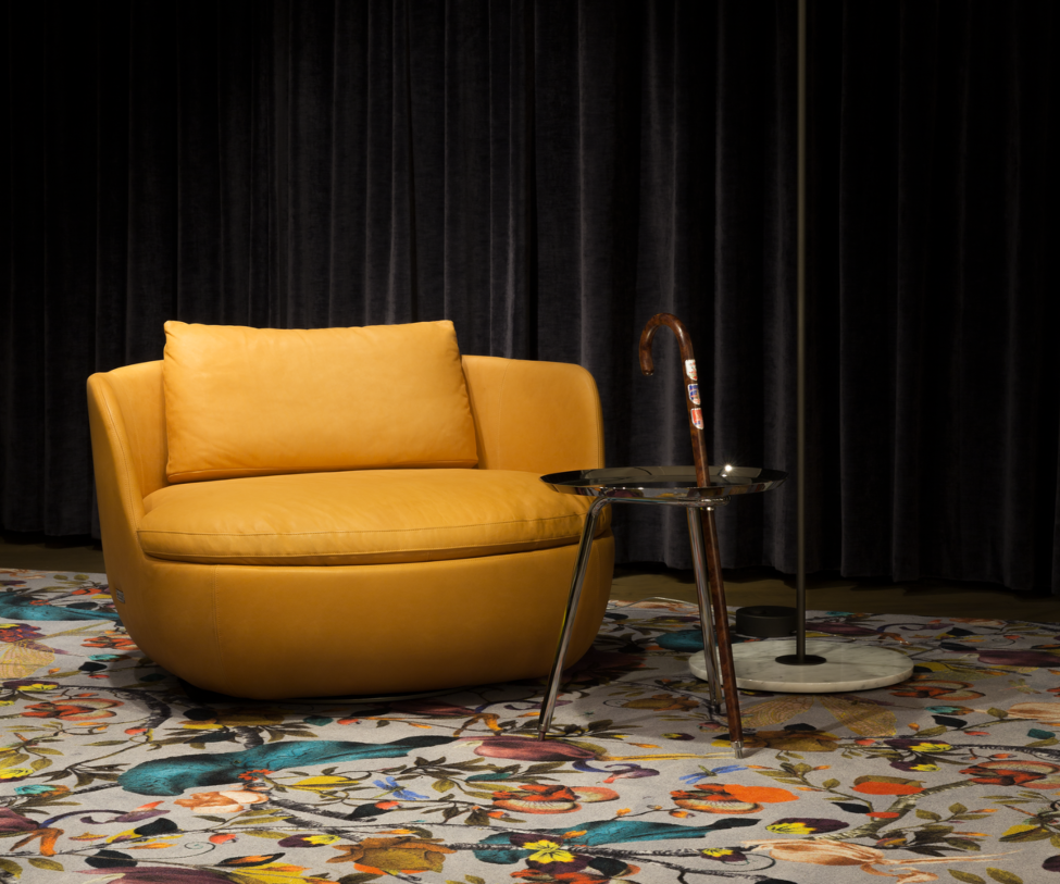 High end Urbanhike Side Table by Moooi Casa Design