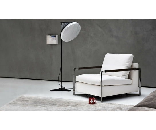 No logo light Armchair Saba