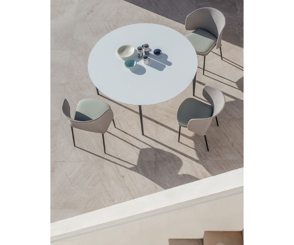 Nude Outdoor Round Dining Table