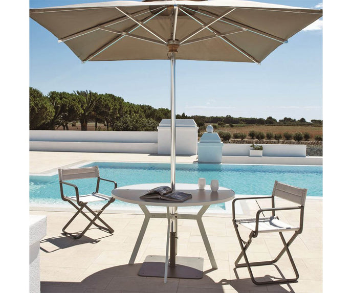High end Ocean Round Dining Table by Ethimo Casa Design