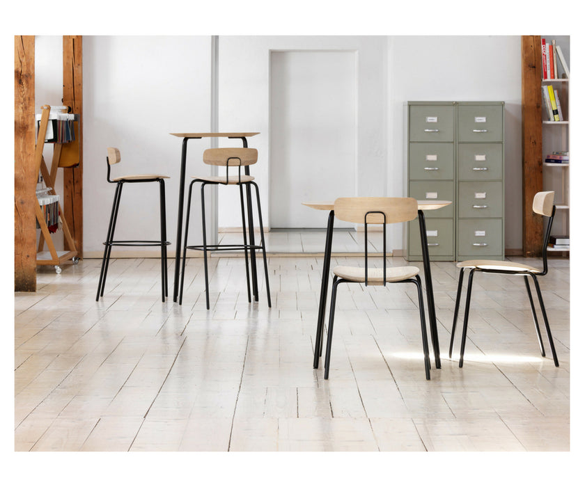Okito Dining Small Table Zeitraum