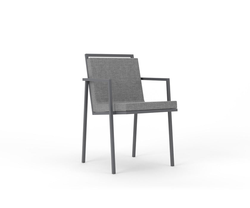Linea Armchair | Oiside