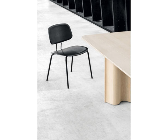 Okito Ply Dining Chair Zeitraum