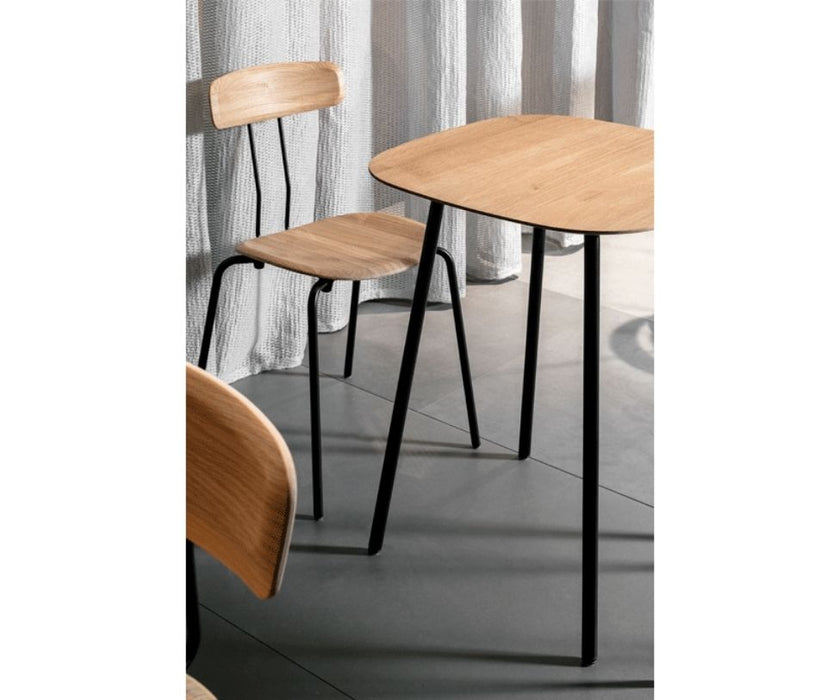 Okito Dining Small Table Zeitraum